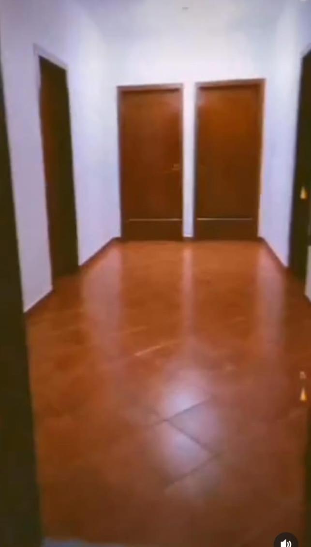 Jon Apartment Vlorë Стая снимка
