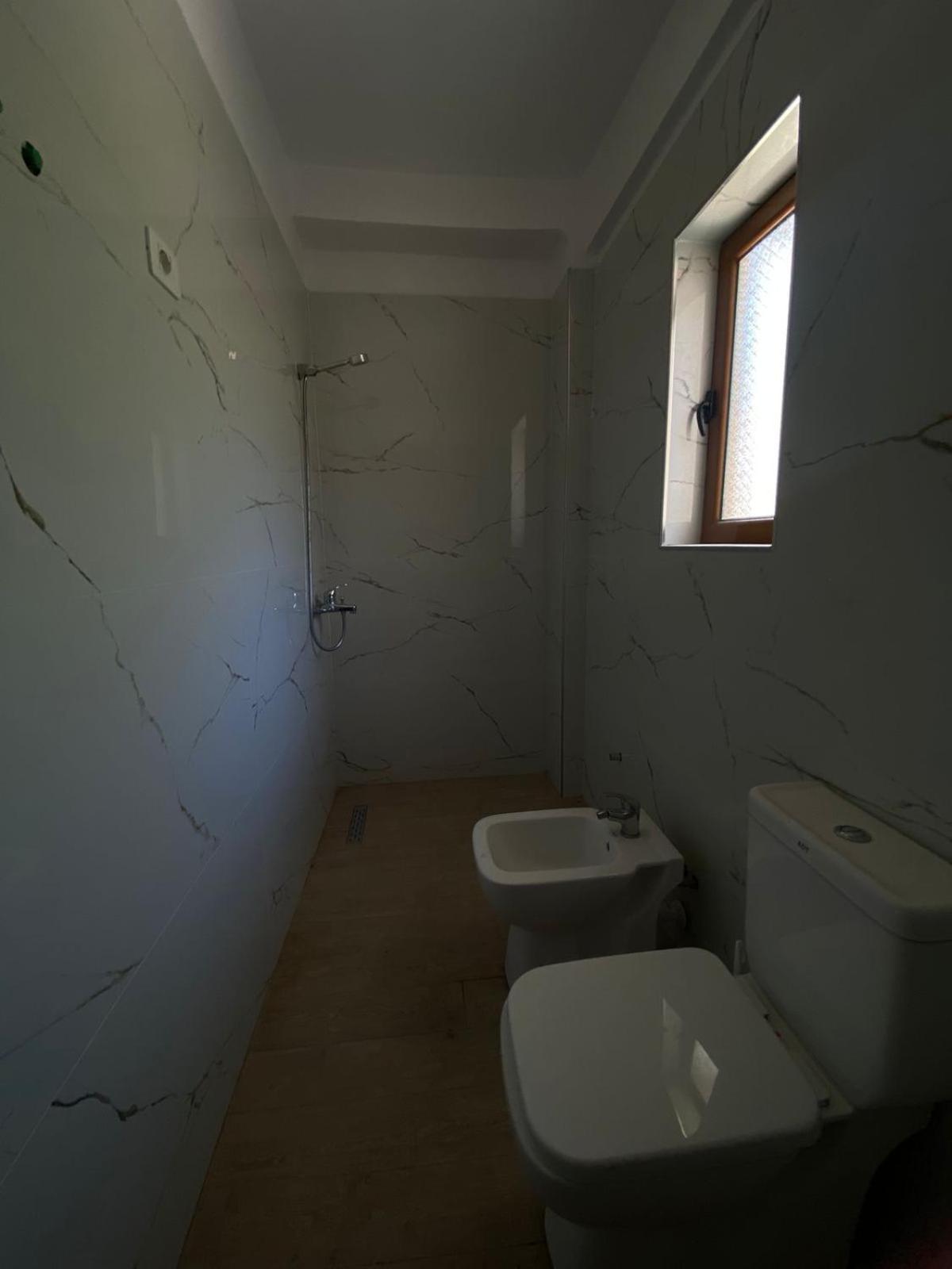 Jon Apartment Vlorë Стая снимка